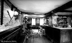 The Crown Inn, The Armoury Bar c.1955, Bishop's Waltham