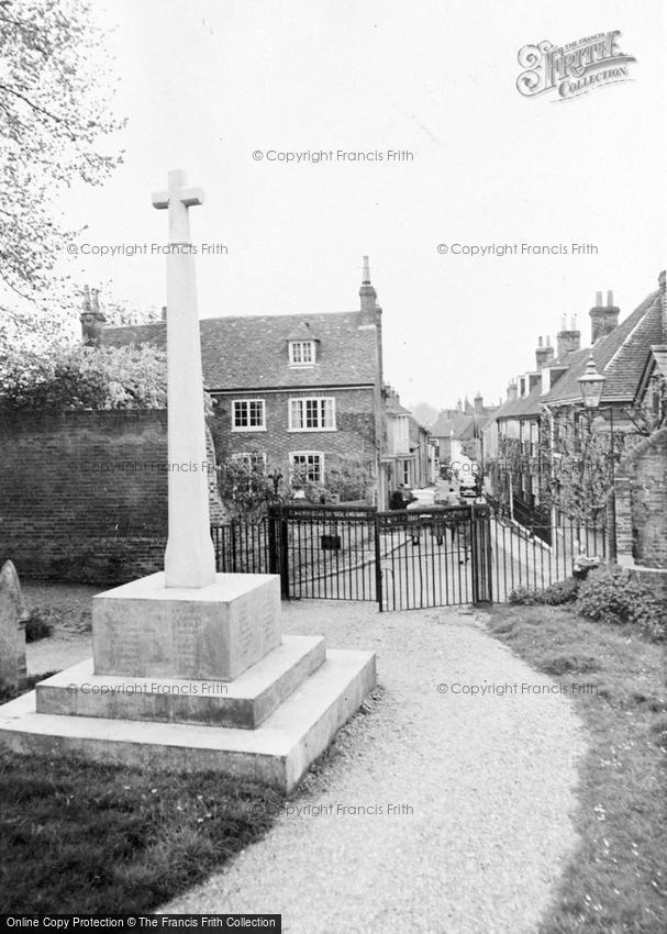 Bishop's Waltham, War Memorial and St Peter's Street c1955