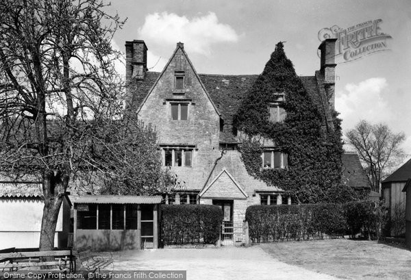 Photo of Bishops Cleeve, Eversfield House c.1955