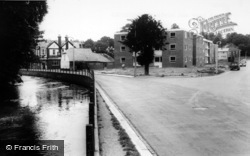Spring Lane And The River c.1960, Bishopstoke