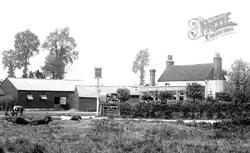 Fox Inn 1911, Bisley