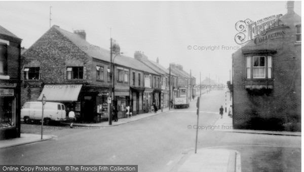 Photo of Blackhall Colliery, Middle Street c.1965