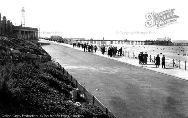 Photo of Blackpool, Lower Promenade, North Shore c.1955