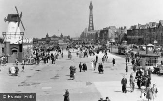 Blackpool, the Promenade 1947