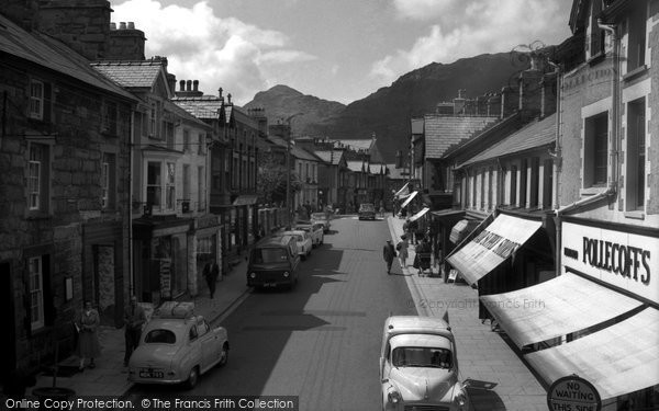 Photo of Blaenau Ffestiniog, High Street 1961