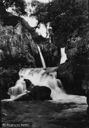 Upper Chymmerau Falls c.1930, Blaenau Ffestiniog