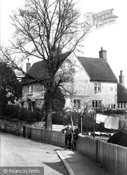 Court Lodge 1905, Bletchingley