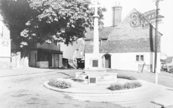 The Memorial c.1960, Bletchingley
