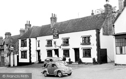 The Whyte Harte c.1955, Bletchingley