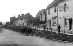 Village 1907, Bletchingley