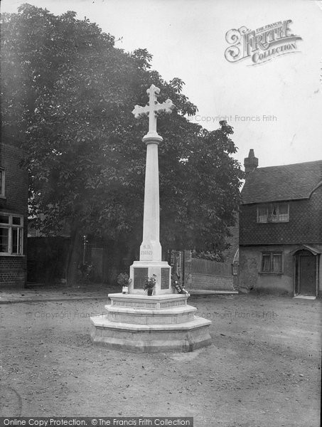 Photo of Bletchingley, War Memorial 1921