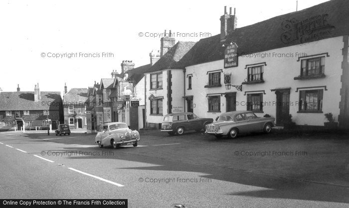 Photo of Bletchingley, Ye Olde Whyte Harte Hotel c.1960