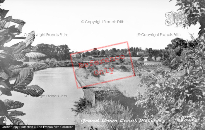 Photo of Bletchley, Grand Union Canal c.1950