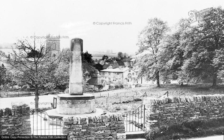 Blockley, War Memorial and Village c1955