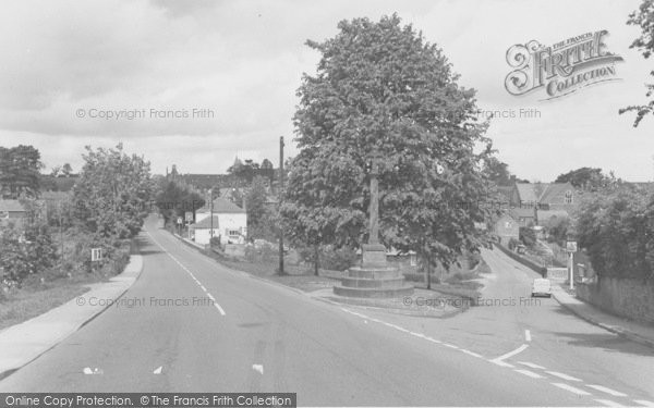 Photo of Bloxham, The Memorial c.1960