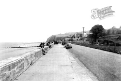 The Seafront 1940, Blue Anchor