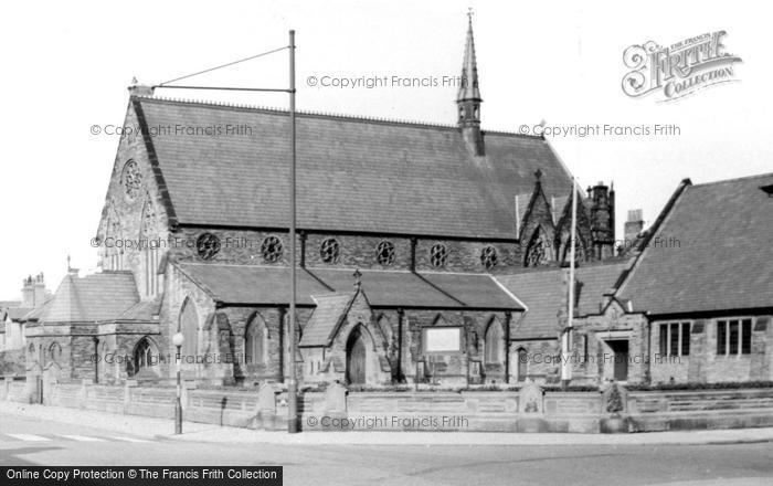 Photo of Blundellsands, St Nicholas' Church c.1960