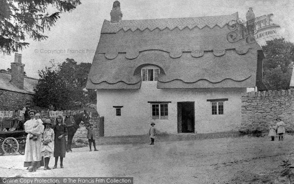 Photo of Blunsdon, Home Farm Cottage 1916