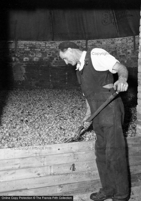 Photo of Bodiam, Oast House Worker c.1955