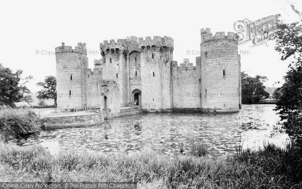 Photo of Bodiam, The Castle c.1955