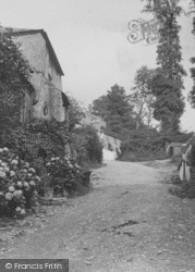 A Lane In The Village 1913, Bodinnick
