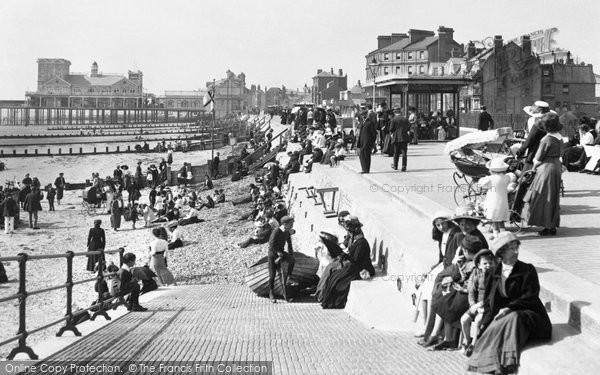 Photo of Bognor Regis, East Parade And The Pier 1911