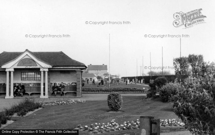 Photo of Bognor Regis, Marine Gardens And Putting Green c.1955