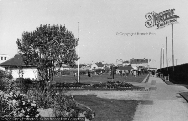 Photo of Bognor Regis, Putting Green, Marine Gardens c.1955