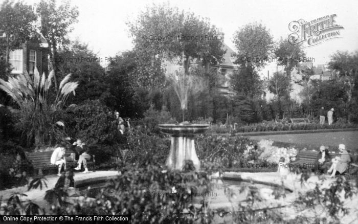 Photo of Bognor Regis, The Pavilion Gardens c.1930