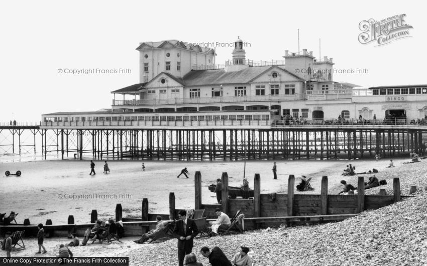 Bognor Regis, the Pier c1960