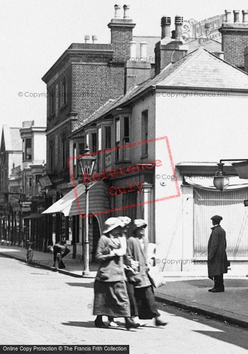Photo of Bognor Regis, Townsfolk On High Street 1914