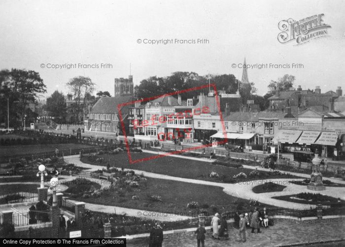 Photo of Bognor Regis, Waterloo Square c.1930