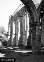 1960, Bolton Abbey