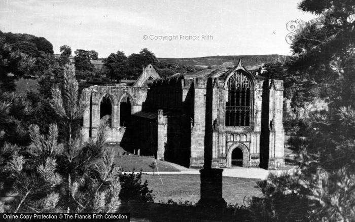 Photo of Bolton Abbey, c.1950