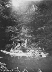 The Pond 1934, Bonchurch