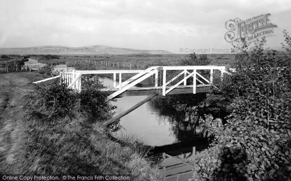 Photo of Borth, The Footbridge 1936