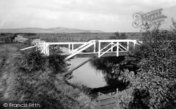 The Footbridge 1936, Borth