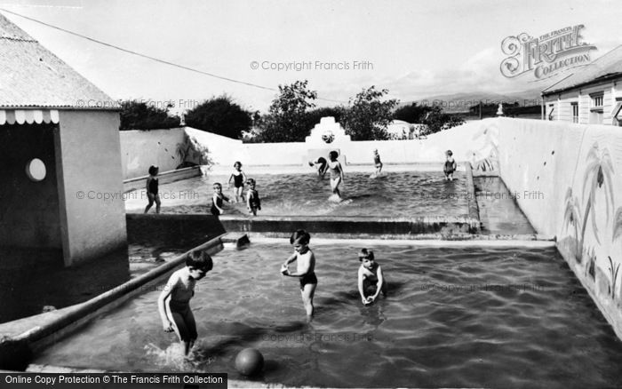 Photo of Borth, The Paddling Pool, Brynowen Caravan Site c.1960