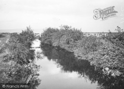 The River c.1936, Borth