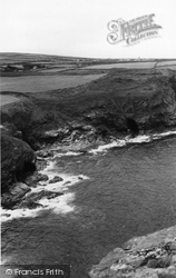 Coast To The South c.1960, Boscastle