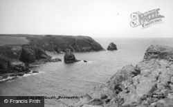 Coast To The South c.1960, Boscastle