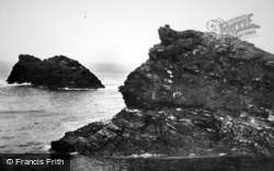 Queen's Head Rock And Meachard c.1930, Boscastle