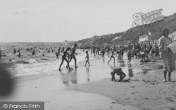 Beach c.1955, Boscombe