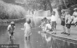 Boscombe Chine Gardens, Children 1931, Boscombe