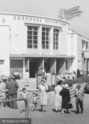 People By The Overstrand c.1960, Boscombe