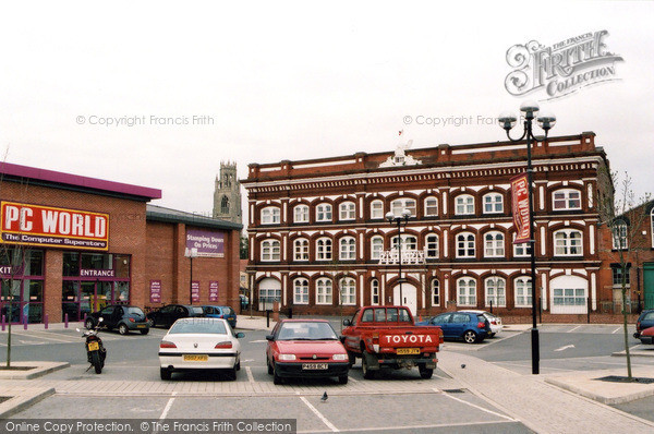 Photo of Boston, Anderson's Feather Factory, Trinity Street 2005