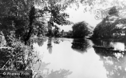 The River c.1960, Botley