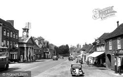 The Square 1957, Botley