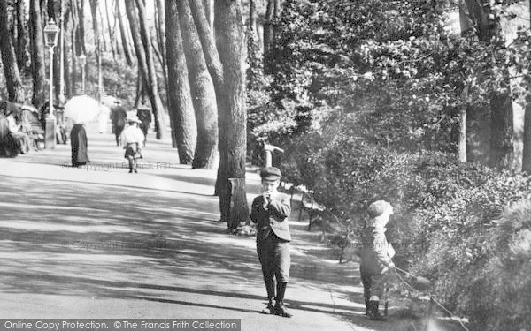 Photo of Bournemouth, Invalid's Walk, Boys 1900