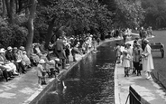 People In The Gardens 1922, Bournemouth